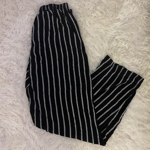 Brandy Melville Pants - Brandy Melville Pants